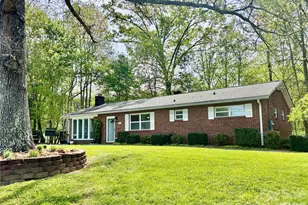 2730 4th St Pl NW, Hickory, NC 28601 - Photo 3