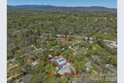 130 Oakland Hills Drive, Etowah, NC 28729 - Photo 17