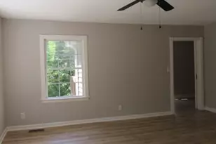 10922 Hilton Dr, Charlotte, NC 28214 - Photo 7