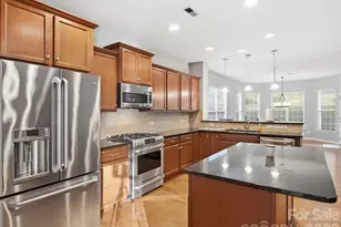 14703 Brannock Hills Dr, Charlotte, NC 28278 - Photo 5