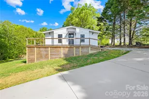 1285 Ring Tail Rd, Claremont, NC 28610 - Photo 3