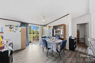 2486 Evening Dr, Claremont, NC 28610 - Photo 7