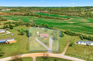 2486 Evening Dr, Claremont, NC 28610 - Photo 3