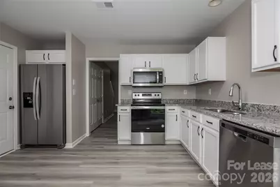 911 Grass Hollow Court, Charlotte, NC 28216 - Photo 3