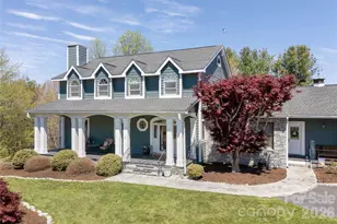 102 Brook Hollow Dr, Flat Rock, NC 28731 - Photo 3
