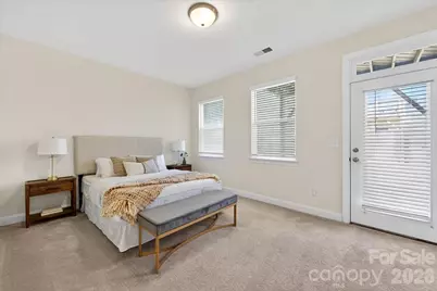 10436 Glenmere Creek Circle, Charlotte, NC 28262 - Photo 9