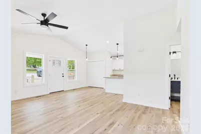 154 Duke Street, Granite Falls, NC 28630 - Photo 5