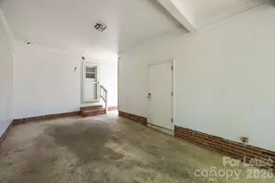 1502 Cloverdale Ln, Gastonia, NC 28052 - Photo 3