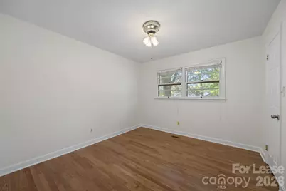 1502 Cloverdale Lane, Gastonia, NC 28052 - Photo 9