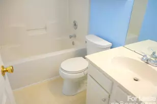 9205 Bellegarde Dr, Charlotte, NC 28277 - Photo 23