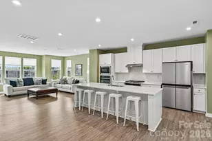957 Portrush Ln, Tega Cay, SC 29708 - Photo 5