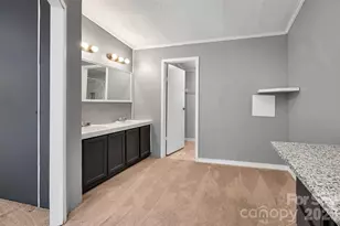 98 Fork Ridge Ln, Hendersonville, NC 28792 - Photo 17