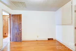 2403 W C St, Kannapolis, NC 28081 - Photo 23