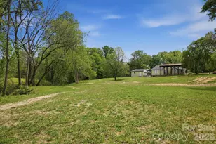 2566 Andrews Cir, Lenoir, NC 28645 - Photo 9