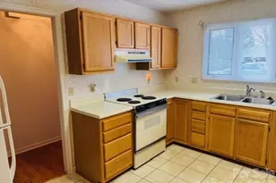 208 Dartcrest Dr, Hendersonville, NC 28792 - Photo 7