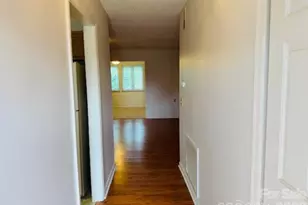 208 Dartcrest Dr, Hendersonville, NC 28792 - Photo 11