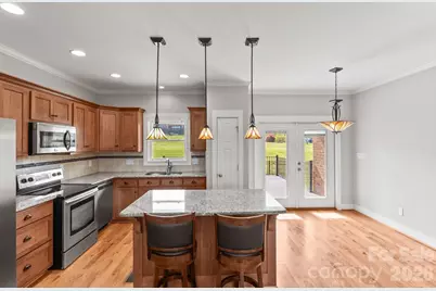 2411 Carriage Lane, Lincolnton, NC 28092 - Photo 7