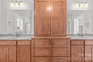 2411 Carriage Ln, Lincolnton, NC 28092 - Photo 11