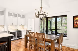 77 Village Pointe Ln, Asheville, NC 28803 - Photo 11