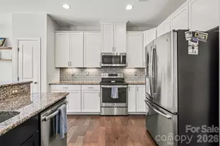 2459 Alyssa Ln, Charlotte, NC 28208 - Photo 9