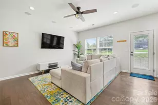 2459 Alyssa Ln, Charlotte, NC 28208 - Photo 7