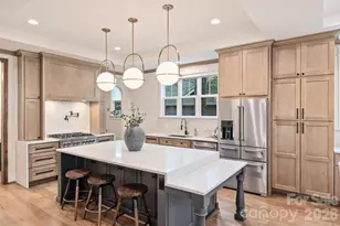 4001 Carmel Forest Dr, Charlotte, NC 28226 - Photo 9