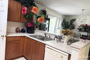 4046 W Fairmeadow Dr, Lancaster, SC 29720 - Photo 5