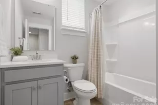 606 W End Dr, Charlotte, NC 28208 - Photo 17