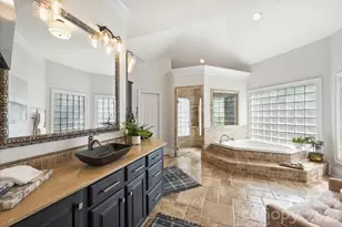 7010 Seton House Ln, Charlotte, NC 28277 - Photo 25