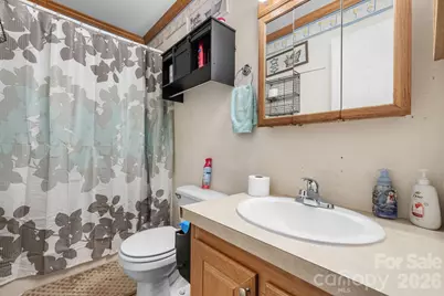 3634 Hillview Drive NE, Conover, NC 28613 - Photo 35