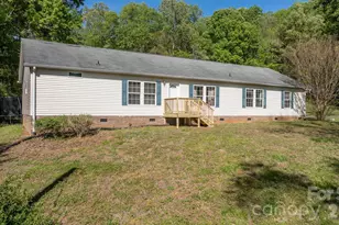 3634 Hillview Dr NE, Conover, NC 28613 - Photo 39