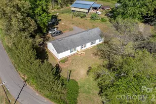 3634 Hillview Dr NE, Conover, NC 28613 - Photo 11