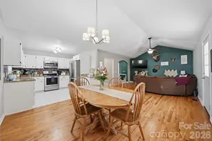 5175 Landing View Dr, Granite Falls, NC 28630 - Photo 9