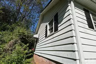 430 S Columbia St, Gastonia, NC 28054 - Photo 9