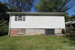 430 S Columbia St, Gastonia, NC 28054 - Photo 3