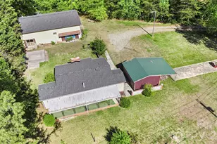 5208 Hickory Grove Rd, Mount Holly, NC 28120 - Photo 1