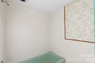 5208 Hickory Grove Rd, Mount Holly, NC 28120 - Photo 15