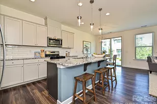 9238 Glenburn Ln, Charlotte, NC 28278 - Photo 5