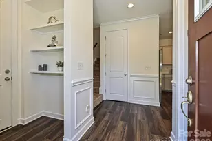 9238 Glenburn Ln, Charlotte, NC 28278 - Photo 3