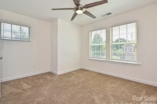 9238 Glenburn Ln, Charlotte, NC 28278 - Photo 23