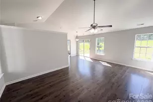 2405 Celosia Dr, Charlotte, NC 28262 - Photo 9