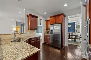 949 Autumn Glen Ct, Lake Wylie, SC 29710 - Photo 5