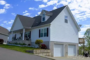 100 Bend View Dr, Marshall, NC 28753 - Photo 5