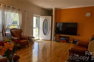 100 Bend View Dr, Marshall, NC 28753 - Photo 19