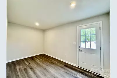 8038 Sinnet Place, Charlotte, NC 28269 - Photo 7