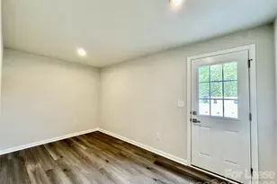 8038 Sinnet Pl, Charlotte, NC 28269 - Photo 7