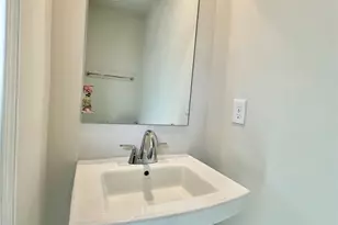 8038 Sinnet Pl, Charlotte, NC 28269 - Photo 17