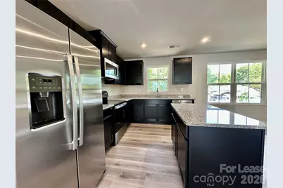 8038 Sinnet Place, Charlotte, NC 28269 - Photo 13