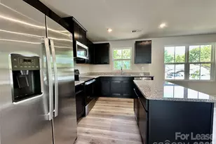 8038 Sinnet Pl, Charlotte, NC 28269 - Photo 13