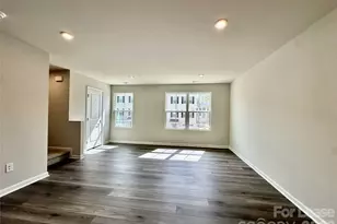 8038 Sinnet Pl, Charlotte, NC 28269 - Photo 15